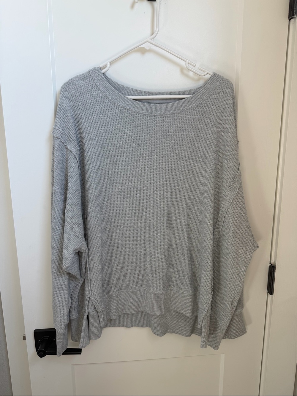 American Eagle - Big Hug Gray Sweater